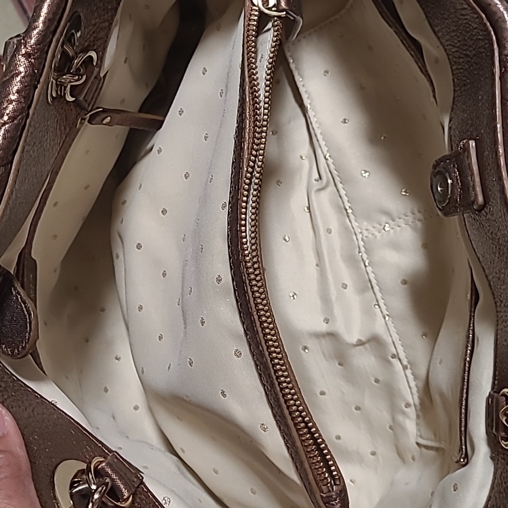 Purse - Picture 3 of 4